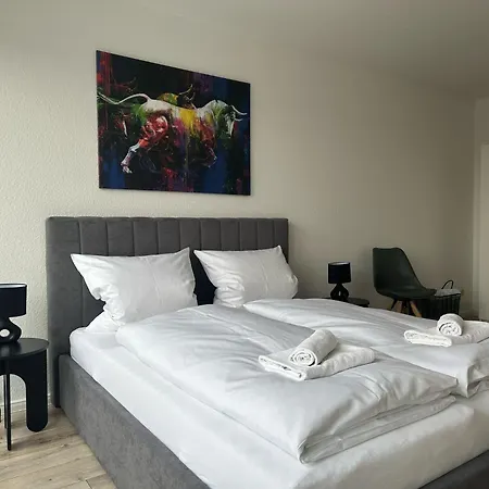 Apartment Feelgood 61 In Schoenebeck, Inklusive Tiefgaragenparkplatz Und Fuenf Minuten Fusslaeufig Bis Zur Elbe, Netflix, Dachterrasse Schonebeck (Saxony-Anhalt)